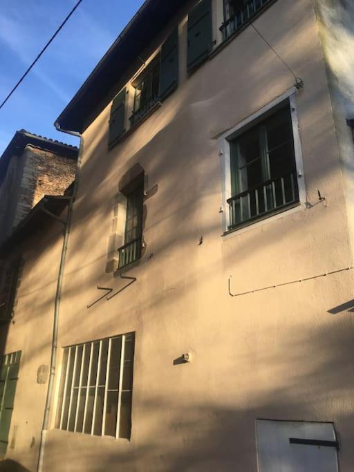 L'Ancienne Forge - A Stylish Medieval Holiday Home Confolens Exterior photo