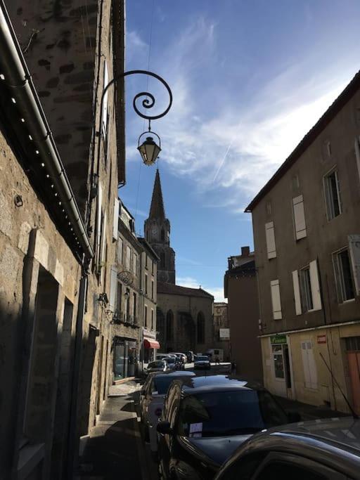 L'Ancienne Forge - A Stylish Medieval Holiday Home Confolens Exterior photo